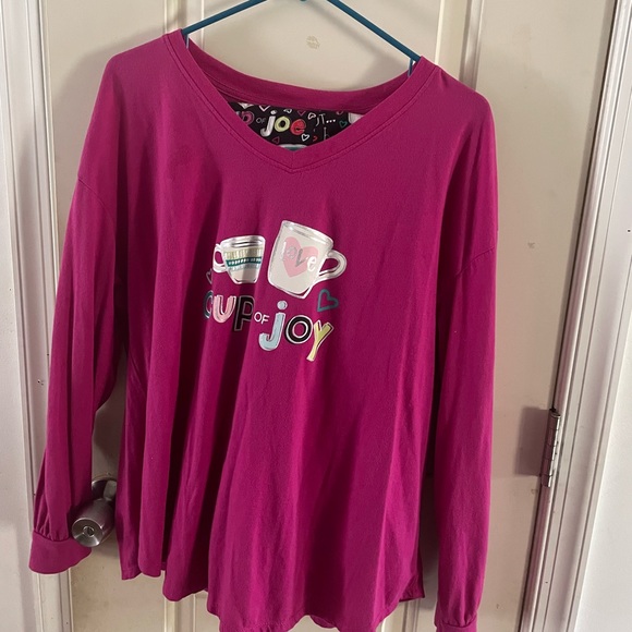 Woman - Picture 6 of 6